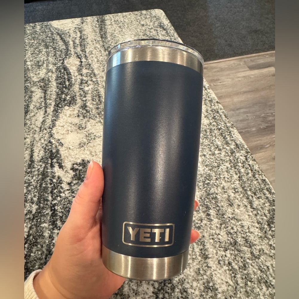 Original Navy 20oz Yeti Tumbler